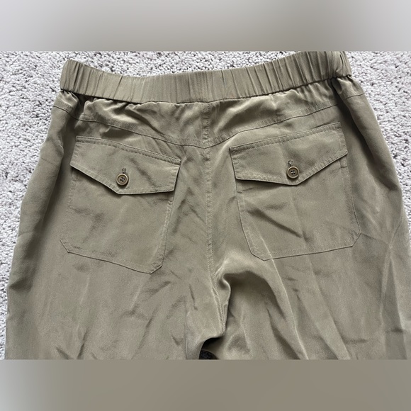 Theory silk cargo pants, size medium WORN ONCE and dry cleaned - Picture 6 of 11